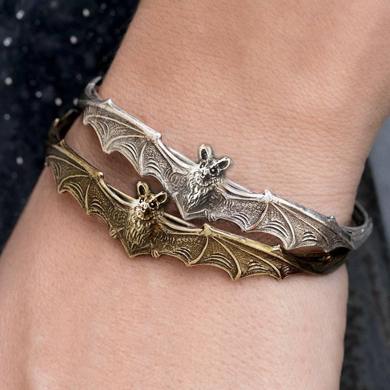 Creative Bat Bracelet - zuzumia