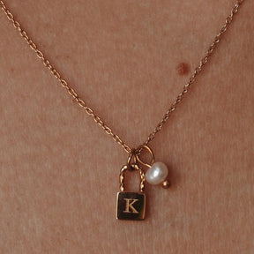 Initial Letter Lock Pearl Necklace - zuzumia