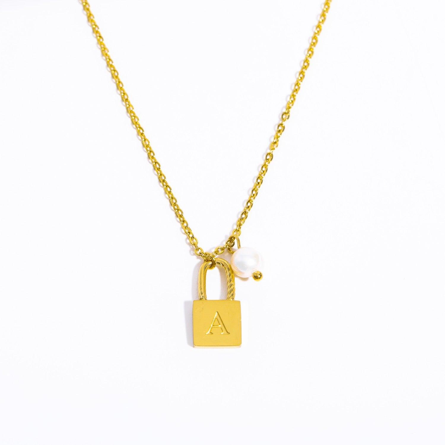Initial Letter Lock Pearl Necklace - zuzumia