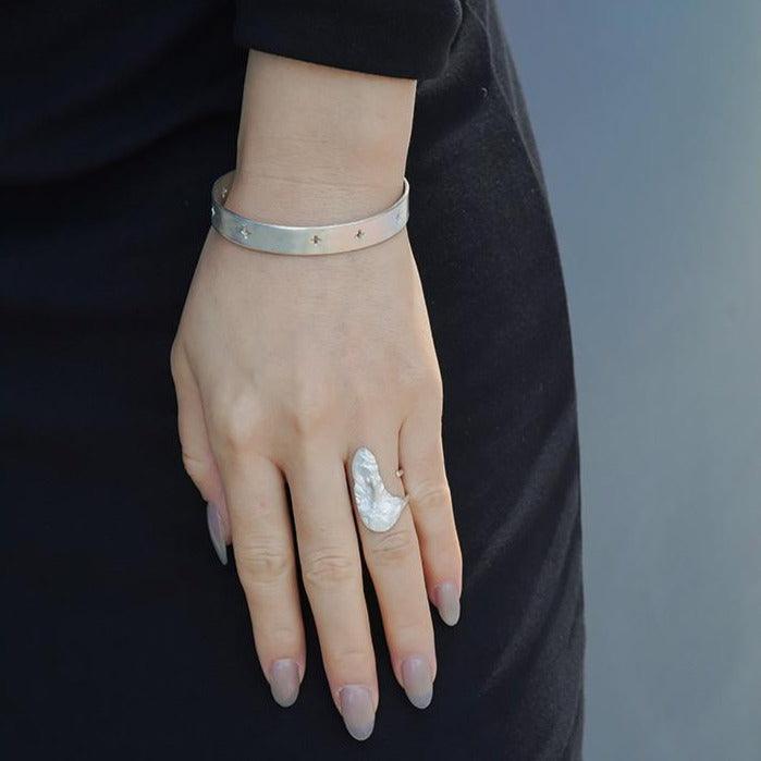 Handmade Shattered Visage Ring - zuzumia