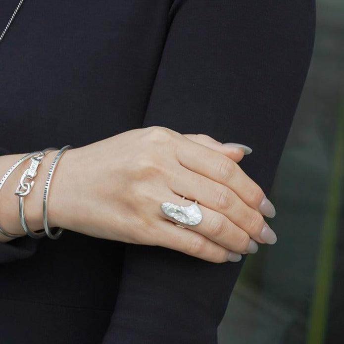 Handmade Shattered Visage Ring - zuzumia