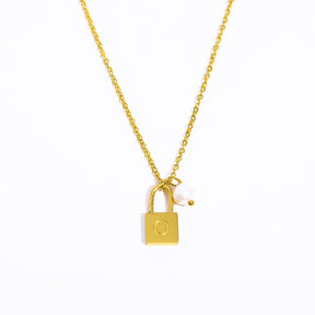 Initial Letter Lock Pearl Necklace - zuzumia