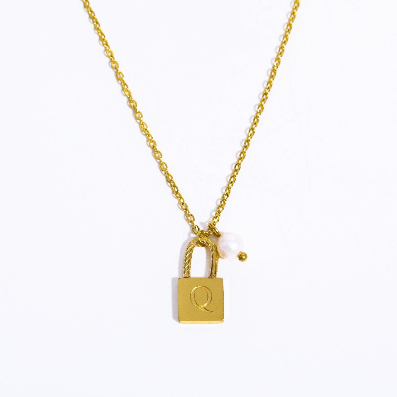 Initial Letter Lock Pearl Necklace - zuzumia