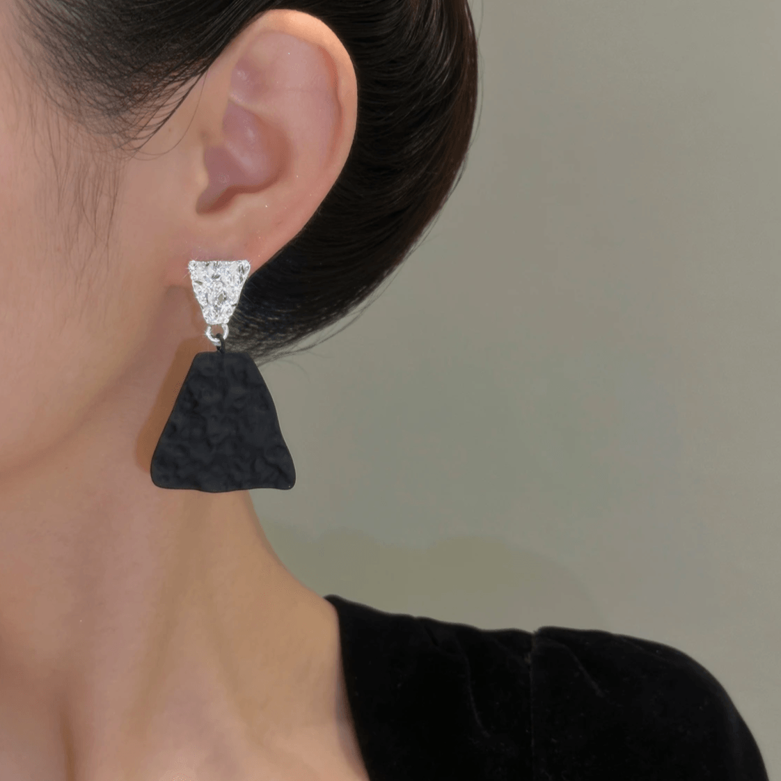 Black And White Colorblock Earrings - zuzumia