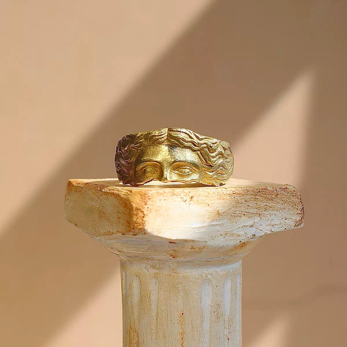 Goddess Venus Face Ring - zuzumia