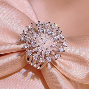 Glittering Zircon Ring - zuzumia