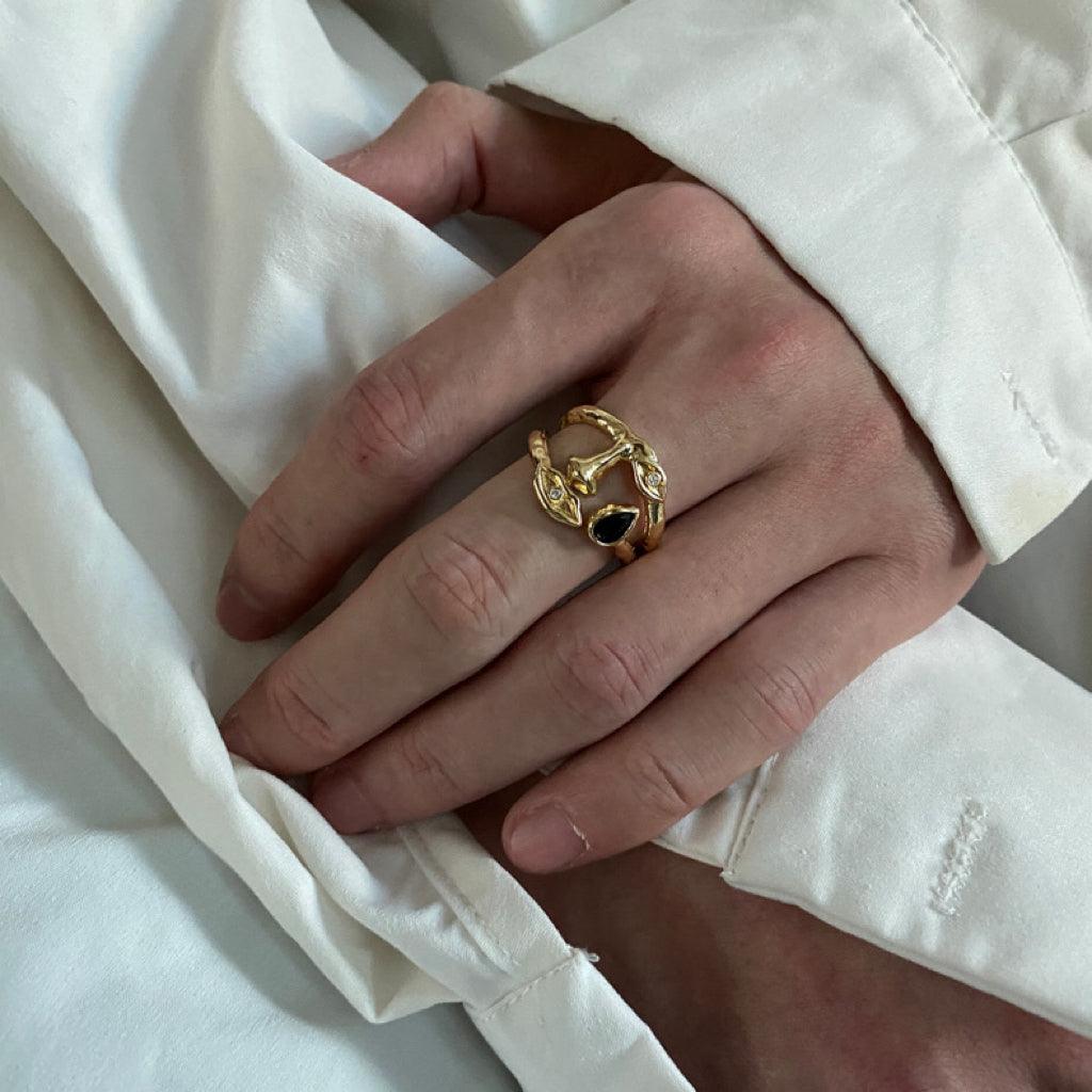 Zirconia Mask Ring - zuzumia