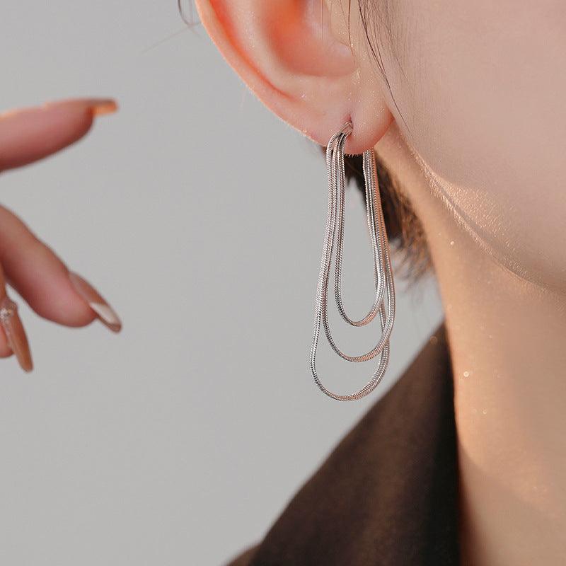Snake Bone Chain Tassel Earrings - zuzumia