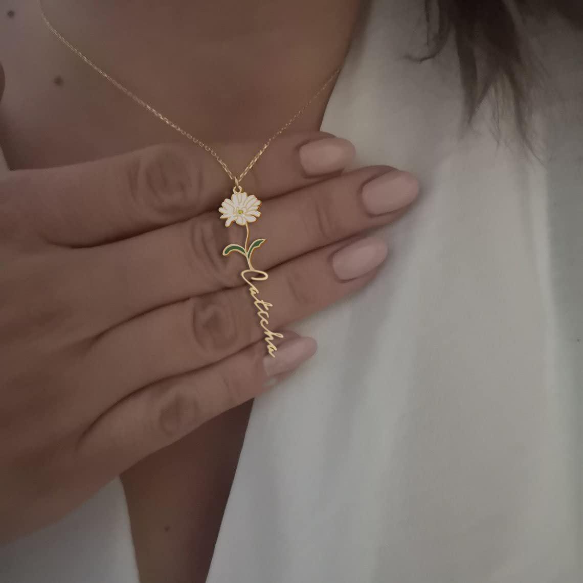 Customized Name Birth-Flower Necklace - zuzumia