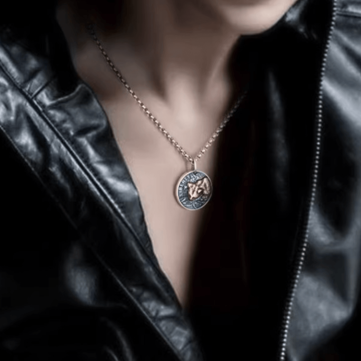 Cat Wandering Pendant Necklace - zuzumia