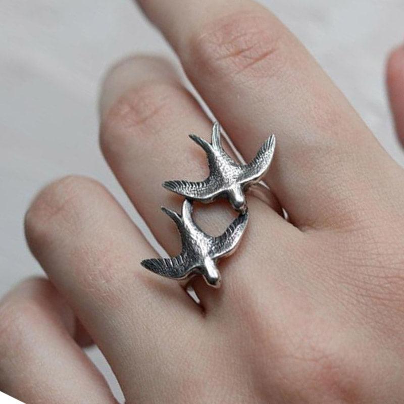 Unique Seagulls Ring