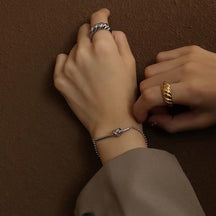 Tie A Knot Bracelet - zuzumia