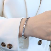Luxury Numeral Zircon Bracelet
