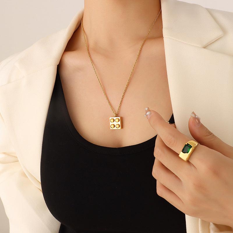 Geometric Square Pendant Necklace - zuzumia