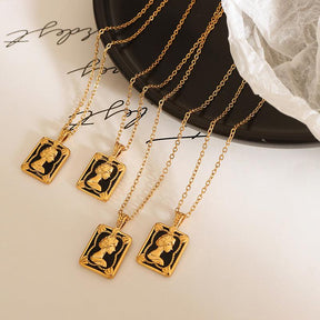 Square Portrait Pendant Necklace - zuzumia