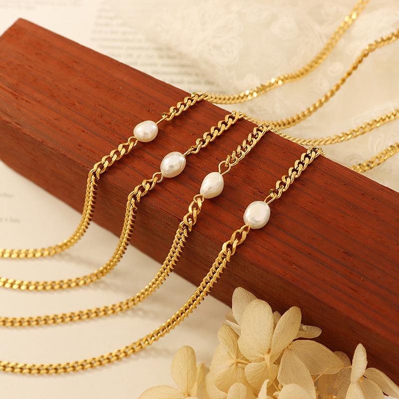 Freshwater Pearls Short Necklace
