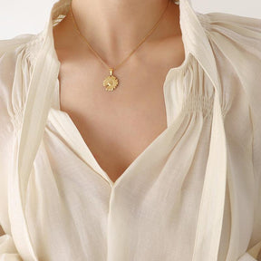 Flower Pendant Necklace - zuzumia
