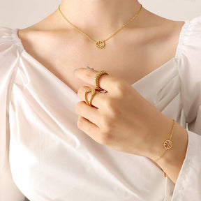 Smiley Face Necklace Bracelet Earrings Set - zuzumia