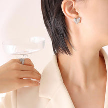 Heart Stud Earrings - zuzumia