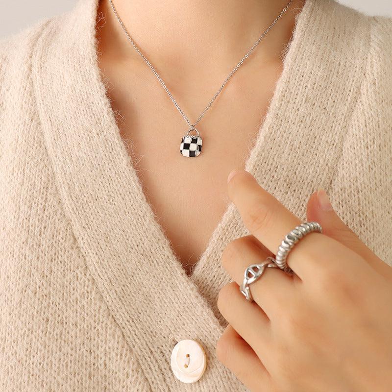 Small Bag Pendant Necklace - zuzumia