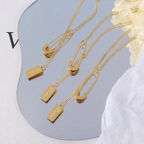 Clip Love Letter Necklace - zuzumia
