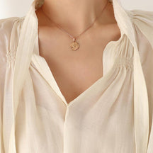 Flower Pendant Necklace - zuzumia
