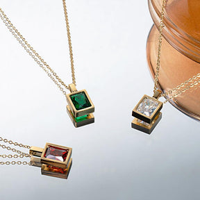 Geometric Square Zircon Pendant Necklace - zuzumia
