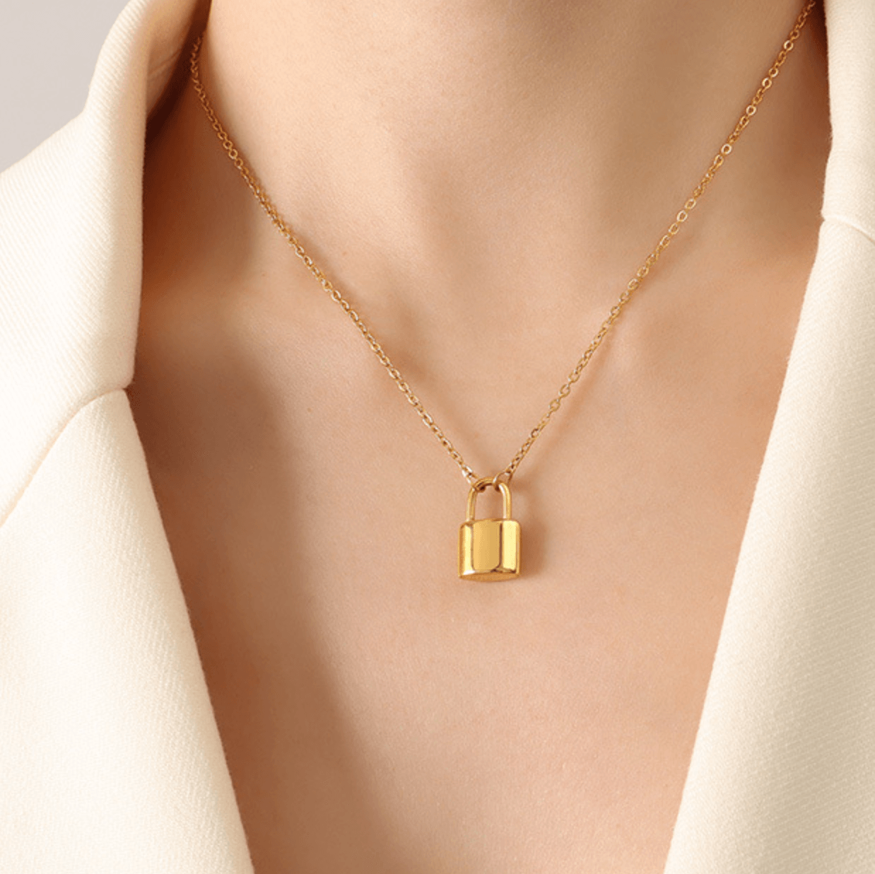 Pearl Double Layered Lock Pendant Necklace - zuzumia