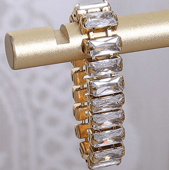 Two Claw Zircon Ring - zuzumia