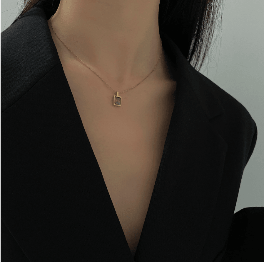 Geometric Square Zircon Pendant Necklace - zuzumia